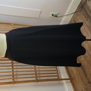 Vintage Louis Feraud black wool skirt size 42 luxury high end quality product